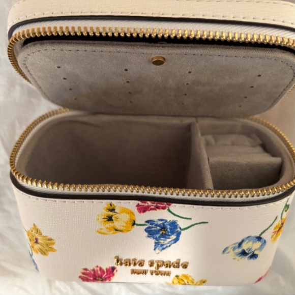 NWT Kate Spade Morgan Jewelry Case - Picture 5 of 6